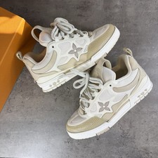 Pattini Louis Vuitton beige